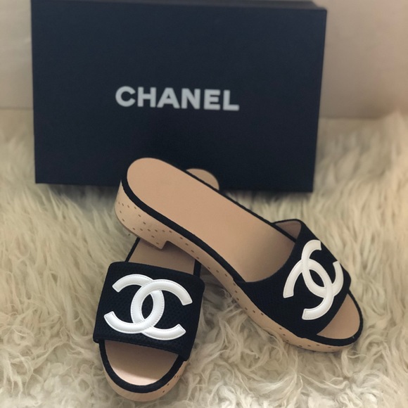 ❌SOLD❌Chanel Neoprene CC Logo Leather Wooden Mules - Picture 1 of 8